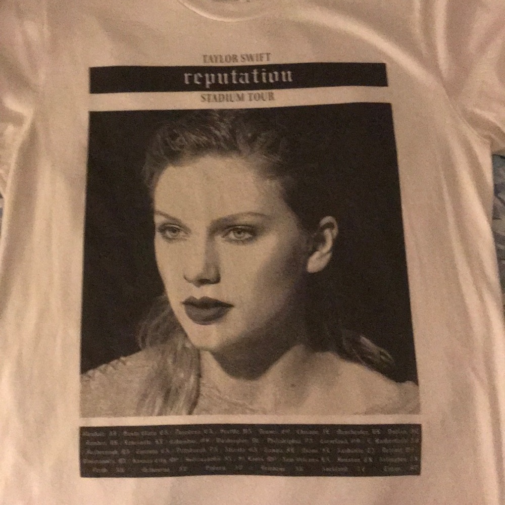 Taylor Swift Reputation Stadium Tour Shirt